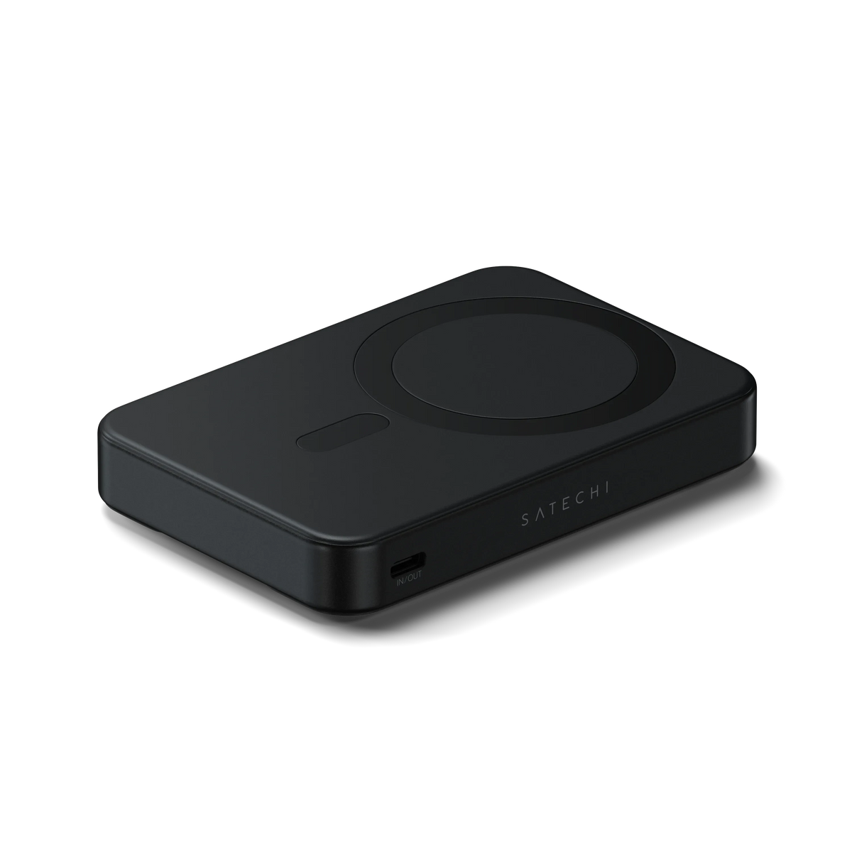 Batterie Satechi OntheGo 10K noire à plat, avec port USB-C visible.